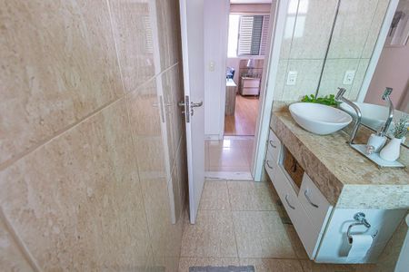 Apartamento à venda com 168m², 4 quartos e 2 vagas Apartamento à venda com 168m², 4 quartos e 2 vagasbanheiro