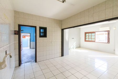 Casa para alugar com 107m², 2 quartos e 1 vaga Casa para alugar com 107m², 2 quartos e 1 vagaCozinha