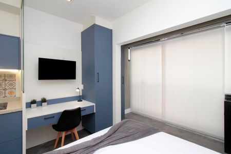 Studio à venda com 24m², 1 quarto e sem vaga Studio à venda com 24m², 1 quarto e sem vagaSala /Quarto