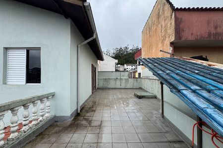 Casa à venda com 256m², 4 quartos e 3 vagas Casa à venda com 256m², 4 quartos e 3 vagasVaranda - Quartos