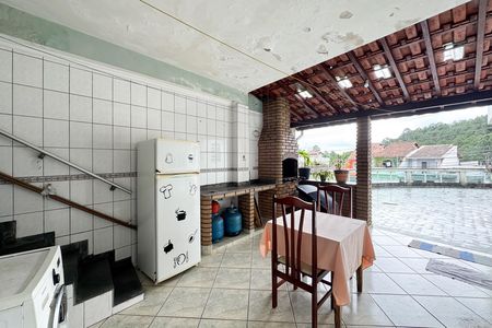 Casa à venda com 256m², 4 quartos e 3 vagas Casa à venda com 256m², 4 quartos e 3 vagasÁrea de Serviço