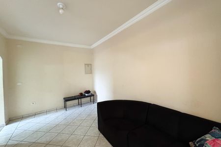 Casa à venda com 256m², 4 quartos e 3 vagas Casa à venda com 256m², 4 quartos e 3 vagasCopa