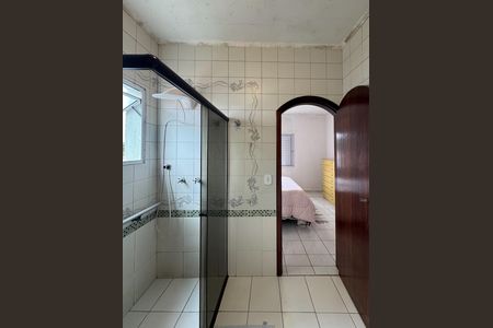 Casa à venda com 256m², 4 quartos e 3 vagas Casa à venda com 256m², 4 quartos e 3 vagasBanheiro - Suíte