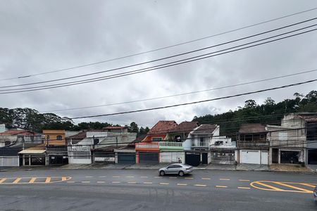 Casa à venda com 256m², 4 quartos e 3 vagas Casa à venda com 256m², 4 quartos e 3 vagasVista - Sacada