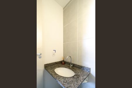 Apartamento à venda com 43m², 2 quartos e 1 vaga Apartamento à venda com 43m², 2 quartos e 1 vagaBanheiro social