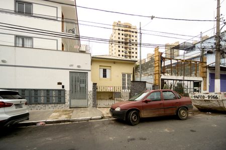 Casa à venda com 230m², 2 quartos e sem vagaFachada
