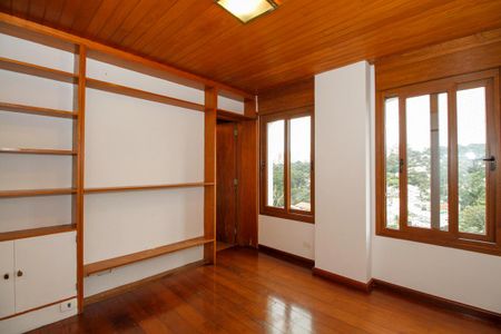 Apartamento para alugar com 297m², 4 quartos e 4 vagas Apartamento para alugar com 297m², 4 quartos e 4 vagasSuíte 2