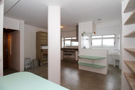 Apartamento para alugar com 297m², 4 quartos e 4 vagas Apartamento para alugar com 297m², 4 quartos e 4 vagasCozinha