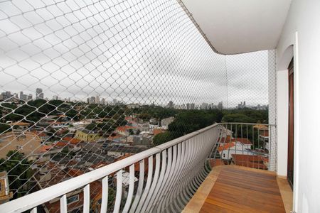 Apartamento para alugar com 297m², 4 quartos e 4 vagas Apartamento para alugar com 297m², 4 quartos e 4 vagasVaranda da Suíte 1