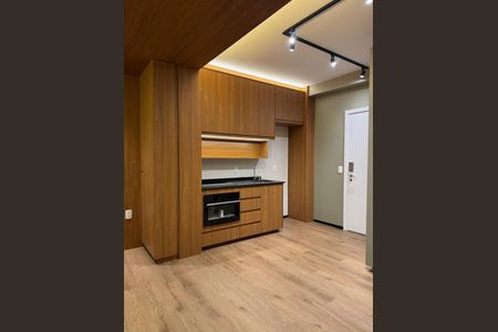 Cozinha de apartamento para alugar com 1 quarto, 32m² em Pinheiros, São Paulo
