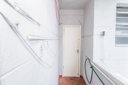 Apartamento para alugar com 154m², 3 quartos e sem vagaCozinha e Área de Serviço