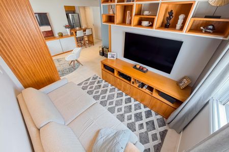 Apartamento à venda com 70m², 2 quartos e 2 vagas Apartamento à venda com 70m², 2 quartos e 2 vagasQuarto 1 - Sala de TV