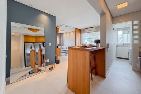 Apartamento à venda com 70m², 2 quartos e 2 vagas Apartamento à venda com 70m², 2 quartos e 2 vagasCozinha