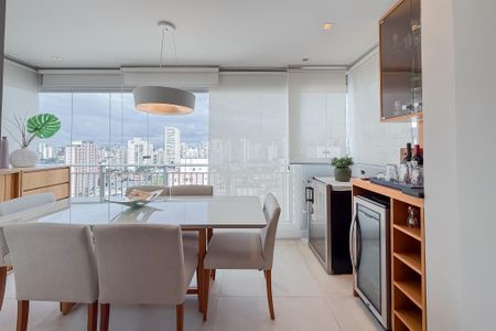 Apartamento à venda com 70m², 2 quartos e 2 vagas Apartamento à venda com 70m², 2 quartos e 2 vagasVaranda da Sala