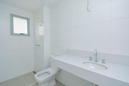 Apartamento à venda com 155m², 3 quartos e 3 vagas Apartamento à venda com 155m², 3 quartos e 3 vagasBanheiro da Suíte 1