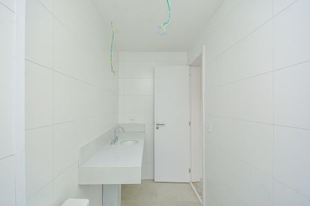 Apartamento à venda com 155m², 3 quartos e 3 vagas Apartamento à venda com 155m², 3 quartos e 3 vagasBanheiro da Suíte 1