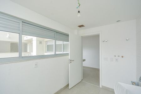 Apartamento à venda com 155m², 3 quartos e 3 vagas Apartamento à venda com 155m², 3 quartos e 3 vagasÁrea de Serviço
