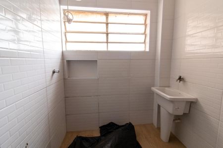 Banheiro de apartamento para alugar com 1 quarto, 40m² em Vila Lidia, Campinas