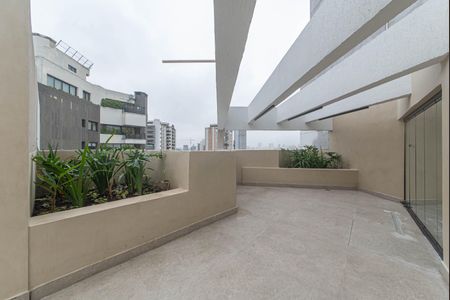Apartamento à venda com 260m², 3 quartos e 4 vagas Apartamento à venda com 260m², 3 quartos e 4 vagasCobertura - Piscina