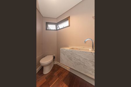 Apartamento à venda com 260m², 3 quartos e 4 vagas Apartamento à venda com 260m², 3 quartos e 4 vagasLavabo