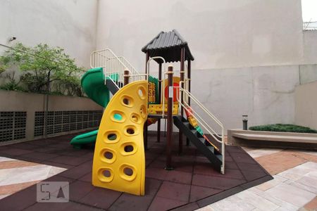Apartamento à venda com 260m², 3 quartos e 4 vagas Apartamento à venda com 260m², 3 quartos e 4 vagasArea Comum