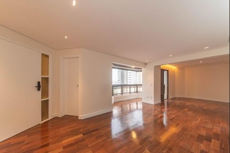 Sala de apartamento à venda com 3 quartos, 260m² em Parque Colonial, São Paulo