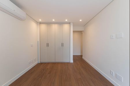 Apartamento à venda com 260m², 3 quartos e 4 vagas Apartamento à venda com 260m², 3 quartos e 4 vagasSuite 2