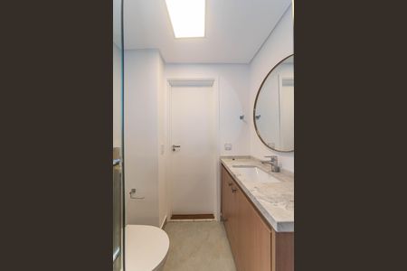 Apartamento à venda com 260m², 3 quartos e 4 vagas Apartamento à venda com 260m², 3 quartos e 4 vagasBanheiro da Suíte 1
