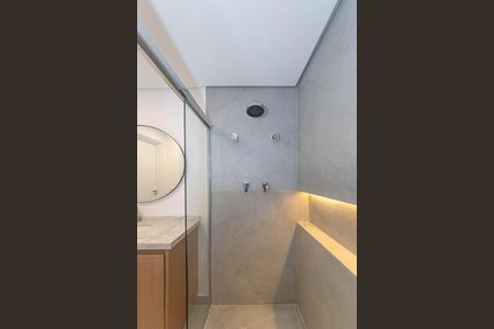 Apartamento à venda com 260m², 3 quartos e 4 vagas Apartamento à venda com 260m², 3 quartos e 4 vagasBanheiro da Suíte 1