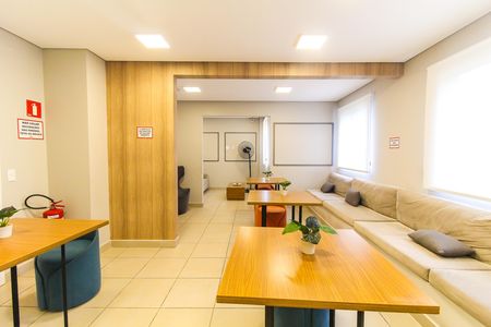 Apartamento à venda com 33m², 2 quartos e sem vaga Apartamento à venda com 33m², 2 quartos e sem vagaÁrea comum - Salão de festas