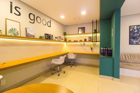 Apartamento à venda com 33m², 2 quartos e sem vaga Apartamento à venda com 33m², 2 quartos e sem vagaCoworking