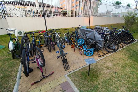 Apartamento à venda com 33m², 2 quartos e sem vaga Apartamento à venda com 33m², 2 quartos e sem vagaBicicletario