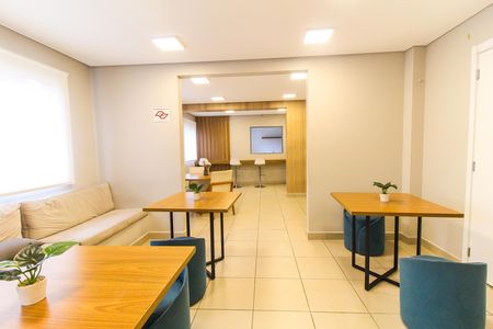 Apartamento à venda com 33m², 2 quartos e sem vaga Apartamento à venda com 33m², 2 quartos e sem vagaÁrea comum - Salão de festas