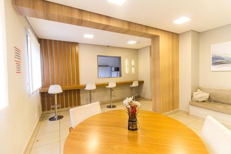 Apartamento à venda com 33m², 2 quartos e sem vaga Apartamento à venda com 33m², 2 quartos e sem vagaÁrea comum - Salão de festas