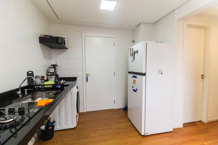 Apartamento à venda com 33m², 2 quartos e sem vaga Apartamento à venda com 33m², 2 quartos e sem vagaSala/Cozinha