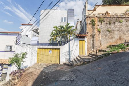 Apartamento à venda com 116m², 3 quartos e 1 vaga Apartamento à venda com 116m², 3 quartos e 1 vagaFachada