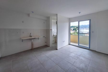 Sala de apartamento para alugar com 2 quartos, 47m² em Maria Paula, Niterói