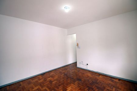 Sala de apartamento para alugar com 3 quartos, 70m² em Vista Alegre, Rio de Janeiro
