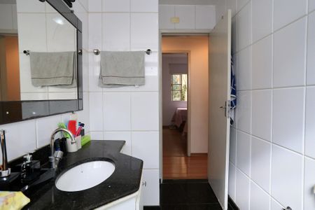 Apartamento à venda com 116m², 4 quartos e 2 vagas Apartamento à venda com 116m², 4 quartos e 2 vagasBanheiro
