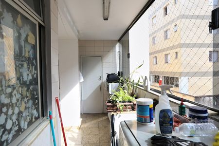 Apartamento à venda com 116m², 4 quartos e 2 vagas Apartamento à venda com 116m², 4 quartos e 2 vagasÁrea de Serviço