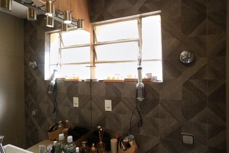 Apartamento à venda com 116m², 4 quartos e 2 vagas Apartamento à venda com 116m², 4 quartos e 2 vagasBanheiro da Suíte