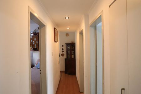 Apartamento à venda com 116m², 4 quartos e 2 vagas Apartamento à venda com 116m², 4 quartos e 2 vagasCorredor