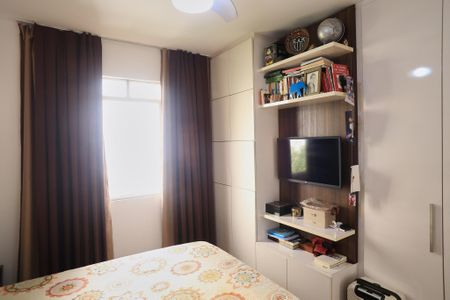 Apartamento à venda com 116m², 4 quartos e 2 vagas Apartamento à venda com 116m², 4 quartos e 2 vagasSuíte