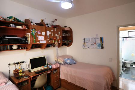 Apartamento à venda com 116m², 4 quartos e 2 vagas Apartamento à venda com 116m², 4 quartos e 2 vagasQuarto 1