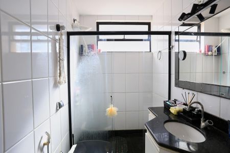 Apartamento à venda com 116m², 4 quartos e 2 vagas Apartamento à venda com 116m², 4 quartos e 2 vagasBanheiro