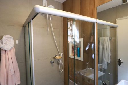 Apartamento à venda com 116m², 4 quartos e 2 vagas Apartamento à venda com 116m², 4 quartos e 2 vagasBanheiro da Suíte