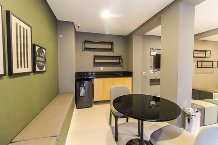 Apartamento para alugar com 37m², 2 quartos e sem vaga