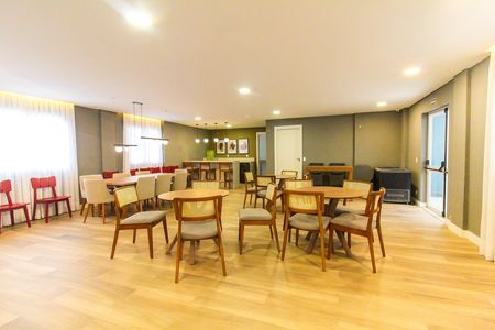 Apartamento para alugar com 37m², 2 quartos e sem vaga