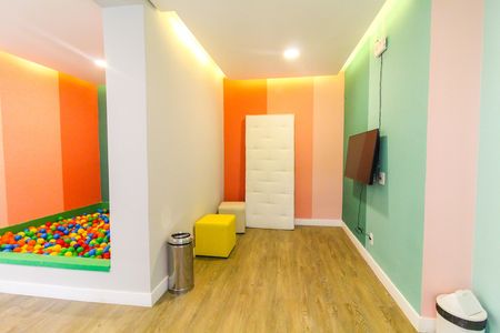 Apartamento para alugar com 37m², 2 quartos e sem vaga
