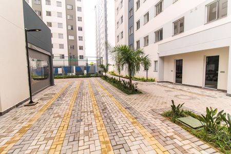 Apartamento para alugar com 37m², 2 quartos e sem vaga